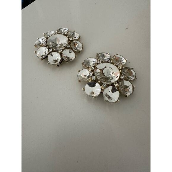 Vintage Women's Silver Rhinestone Rosette Stone Clip-on Earrings - Picture 2 of 13